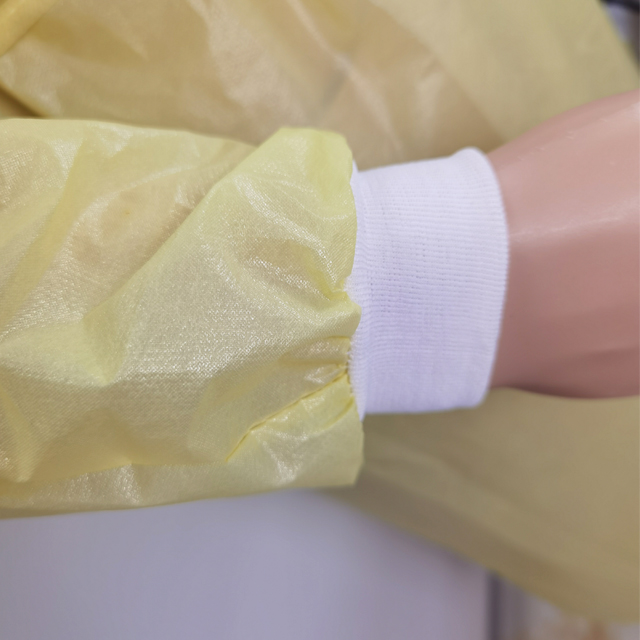 Bata de aislamiento desechable PP no tejida S, M, L, XL para uso médico - YuChen