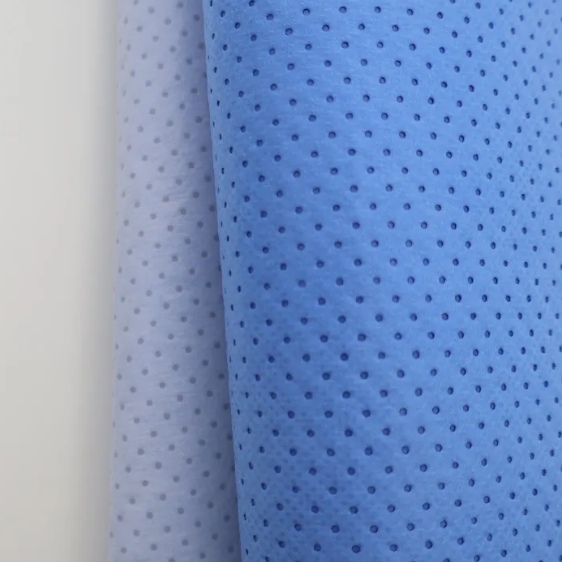 Tejido superabsorbente para uso en campos quirúrgicos